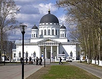 Святейший Патриарх Кирилл совершил Божественную литургию в Спасском Староярмарочном соборе Нижнего Новгорода